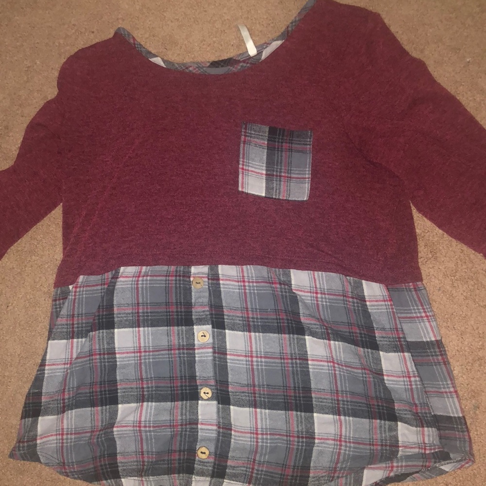 Maroon/Plaid shirt
